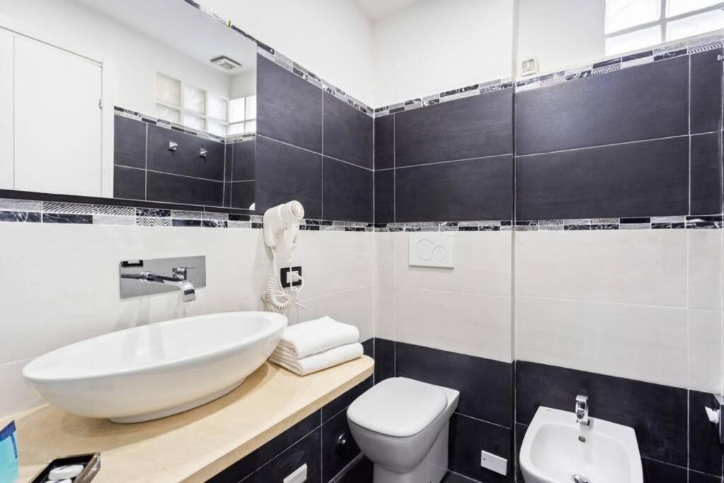 רומא Art Lodge Apartment מראה חיצוני תמונה